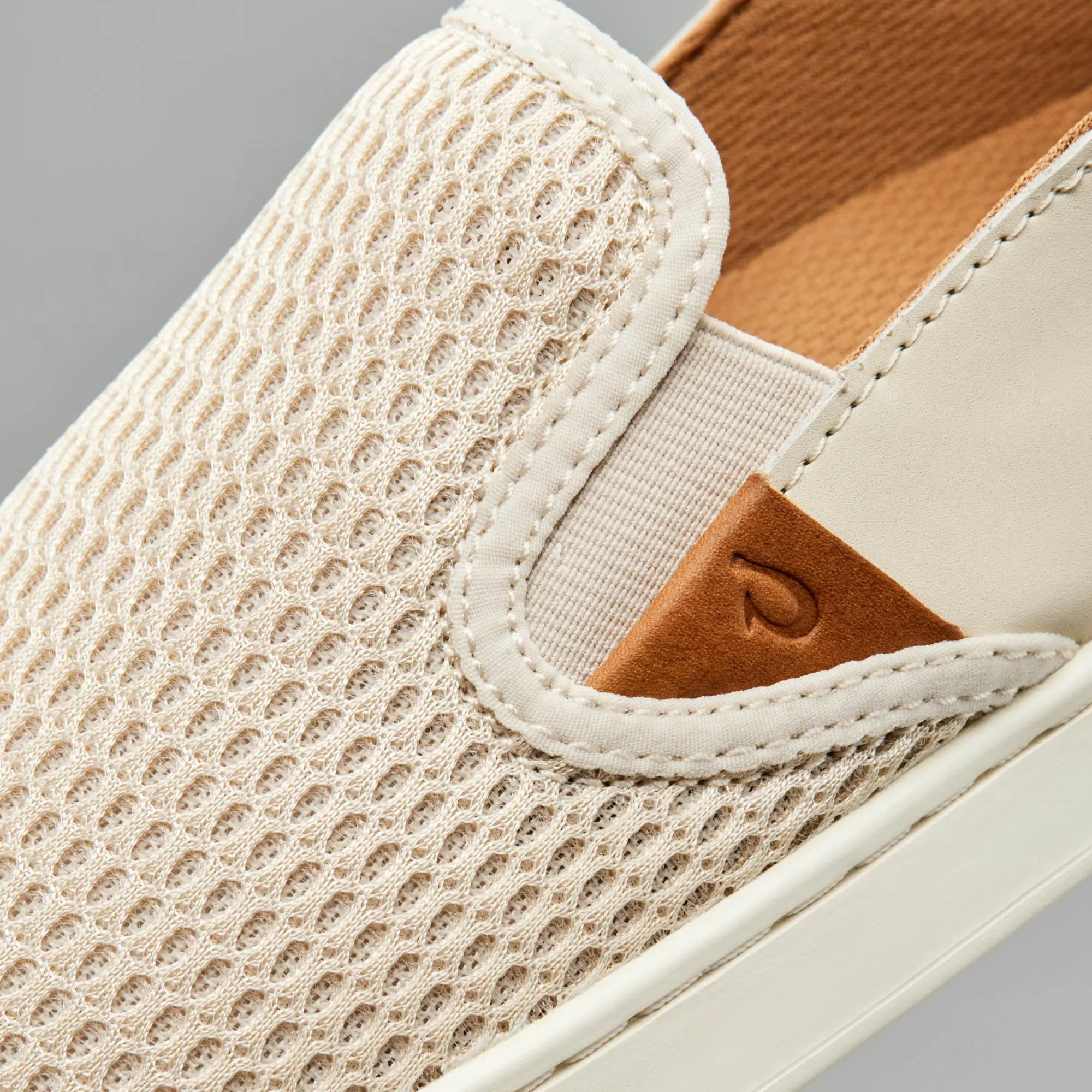 Pehuea Women's Breathable Slip-On Sneakers - Tapa - Image 3