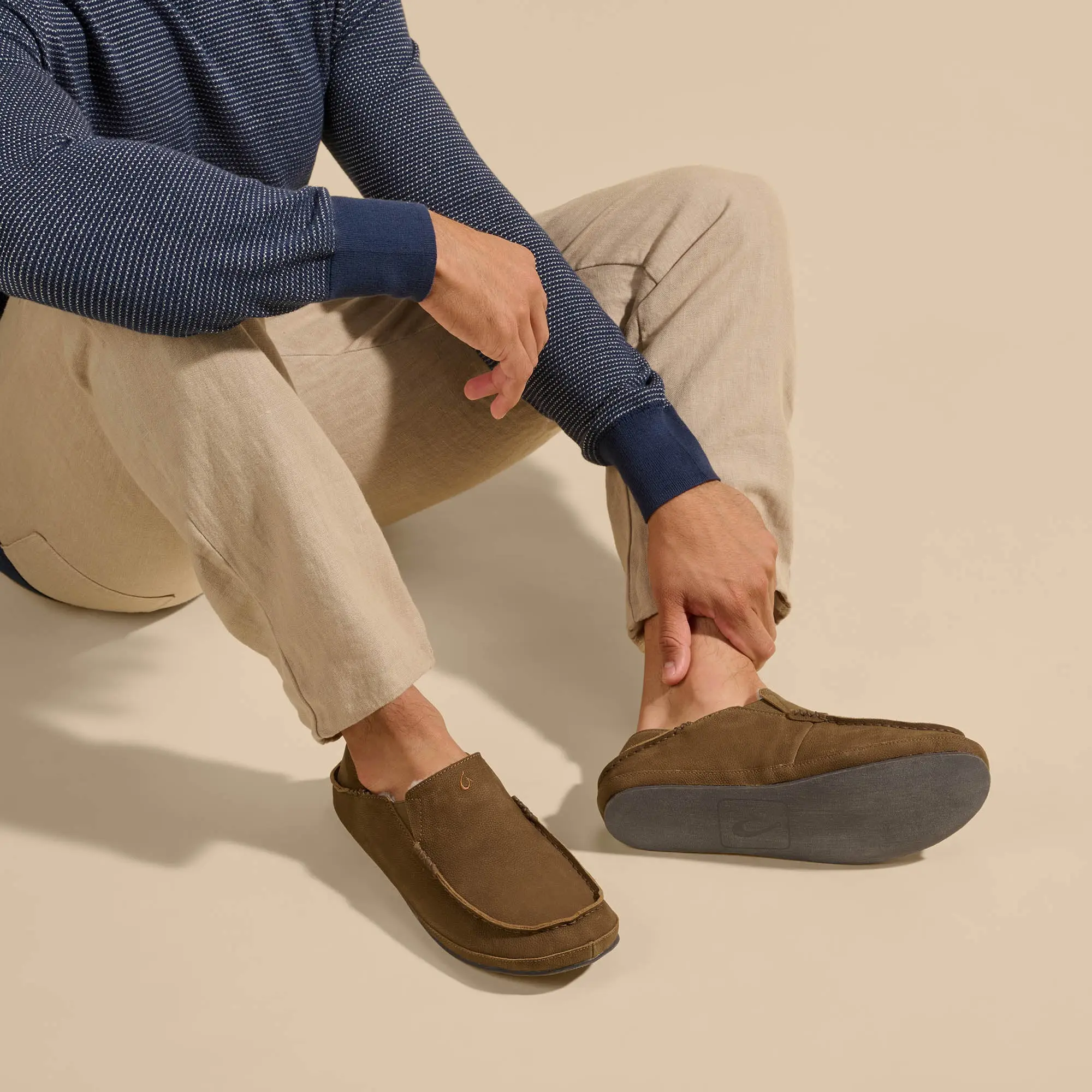 Molo Men's Leather Slippers - Kona Coffee - Image 5
