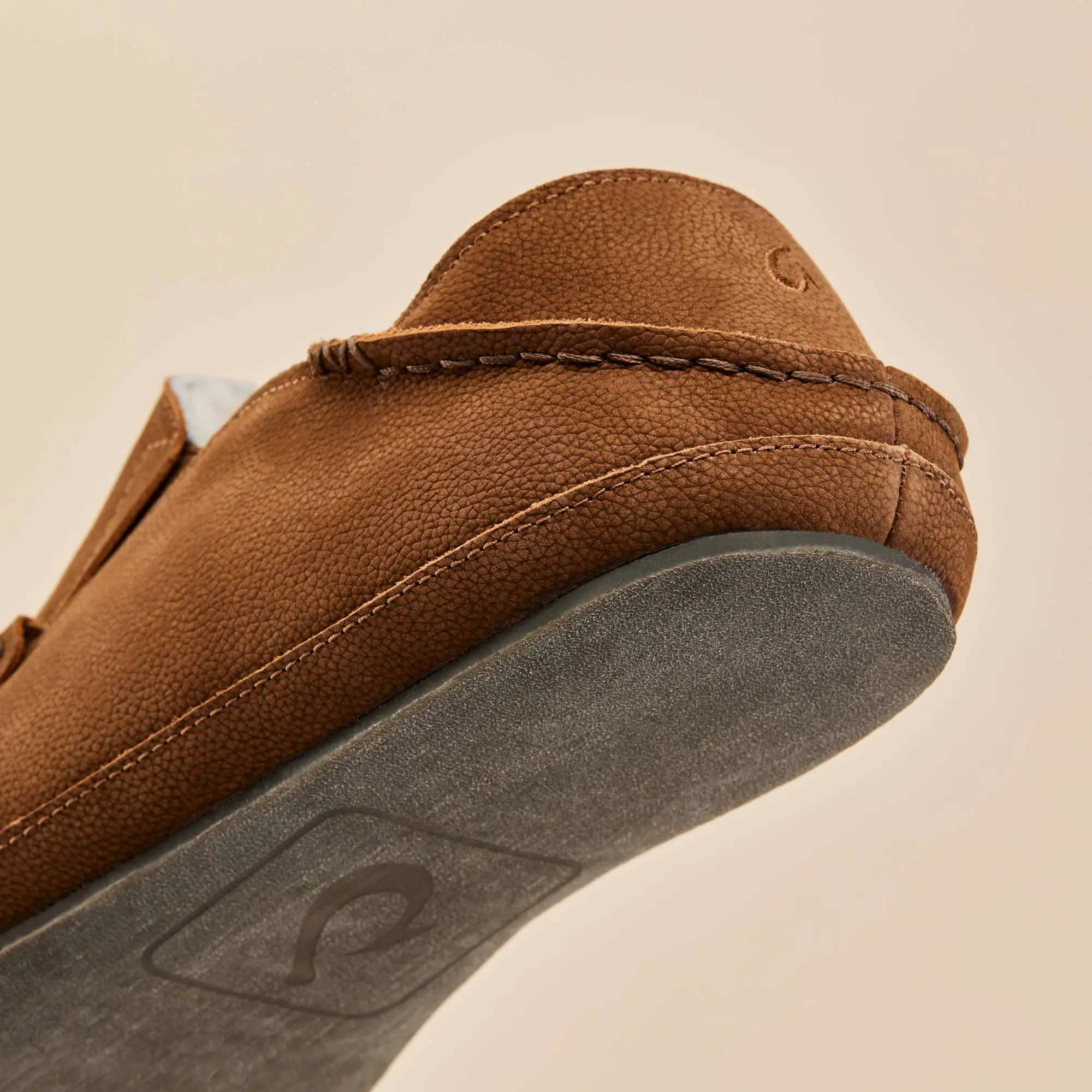 Molo Men's Leather Slippers - Kona Coffee - Image 9