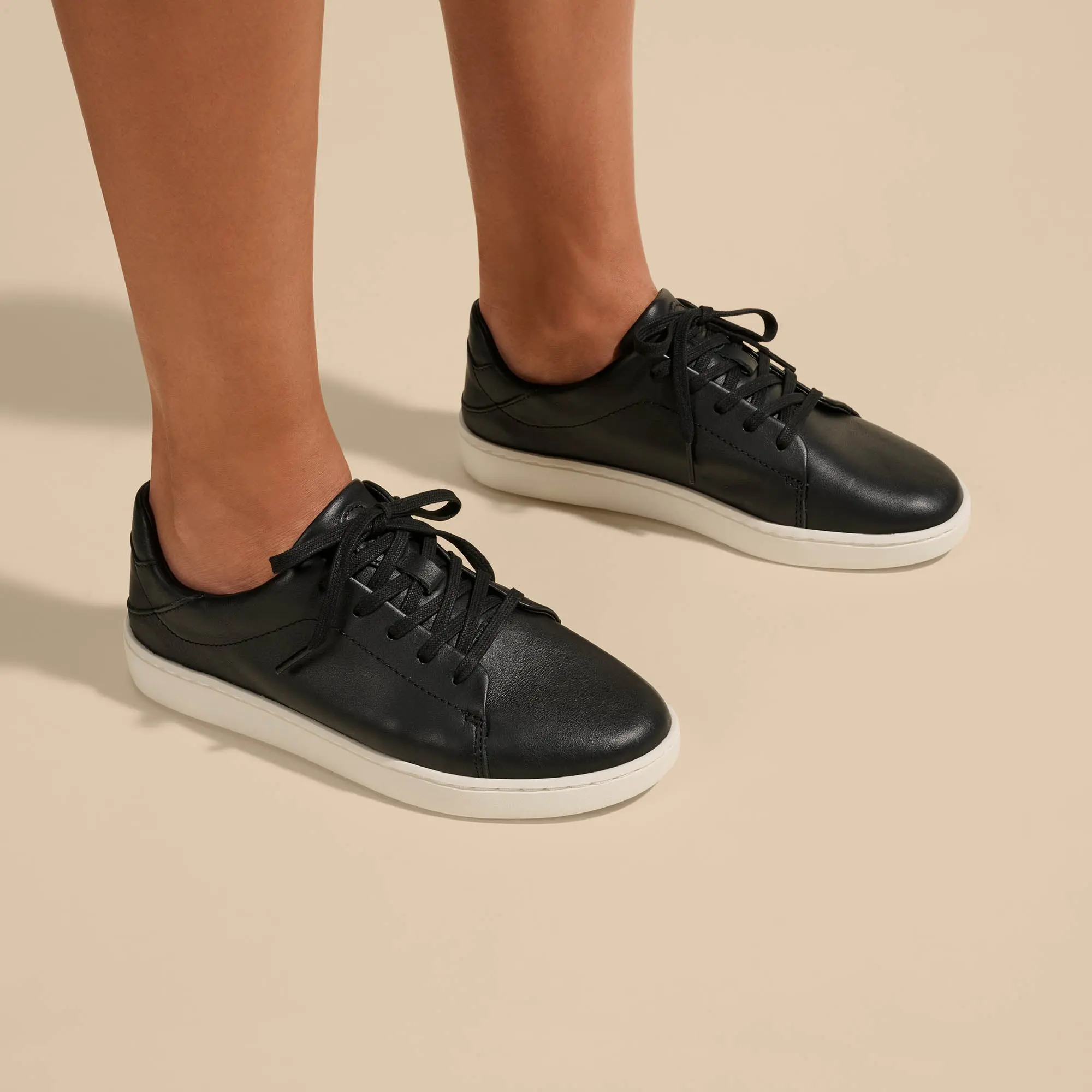Pehuea L 'Ili Women's Leather Sneakers - Black - Image 6