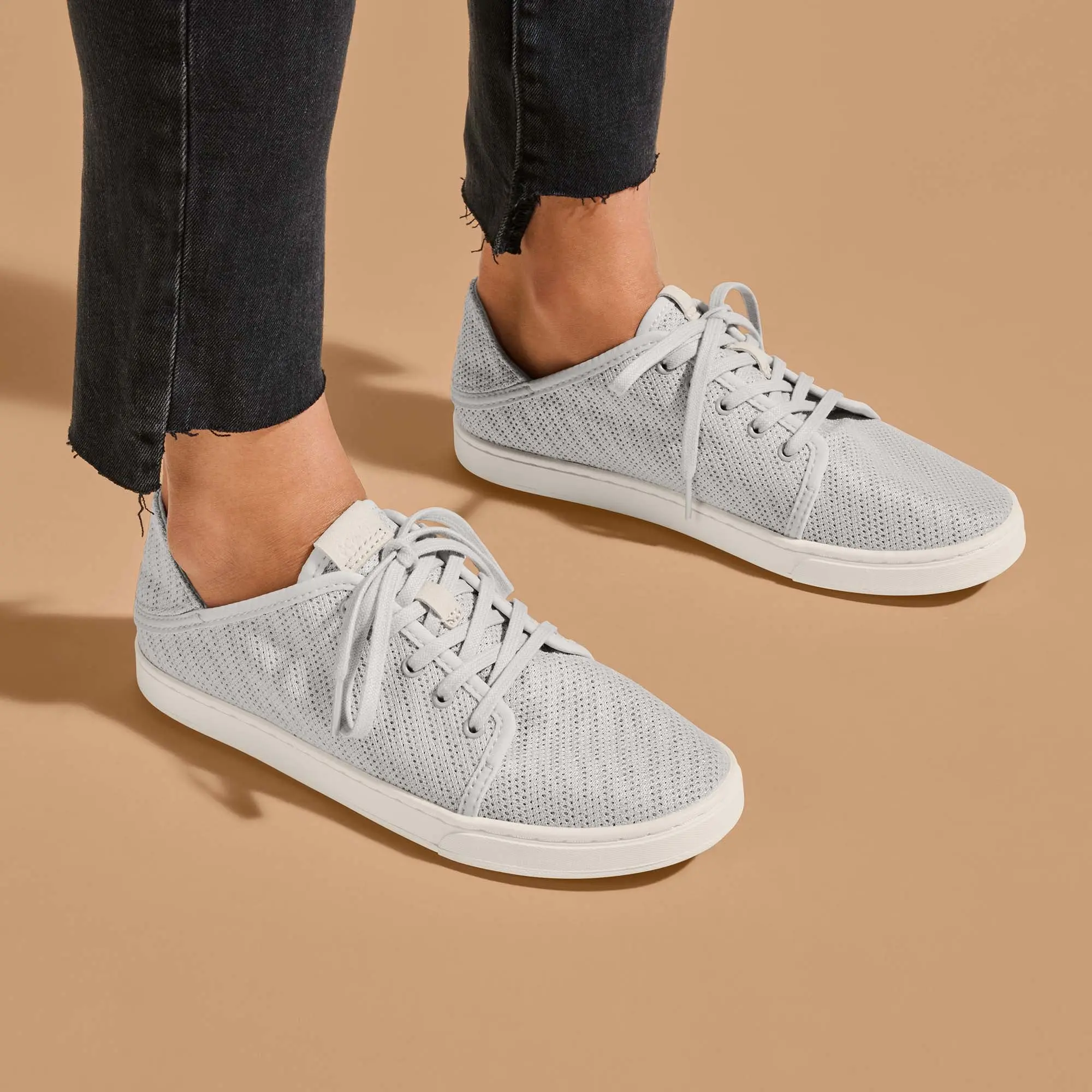 OluKai Pehuea L Women's Sneakers - Mist Grey - Image 2