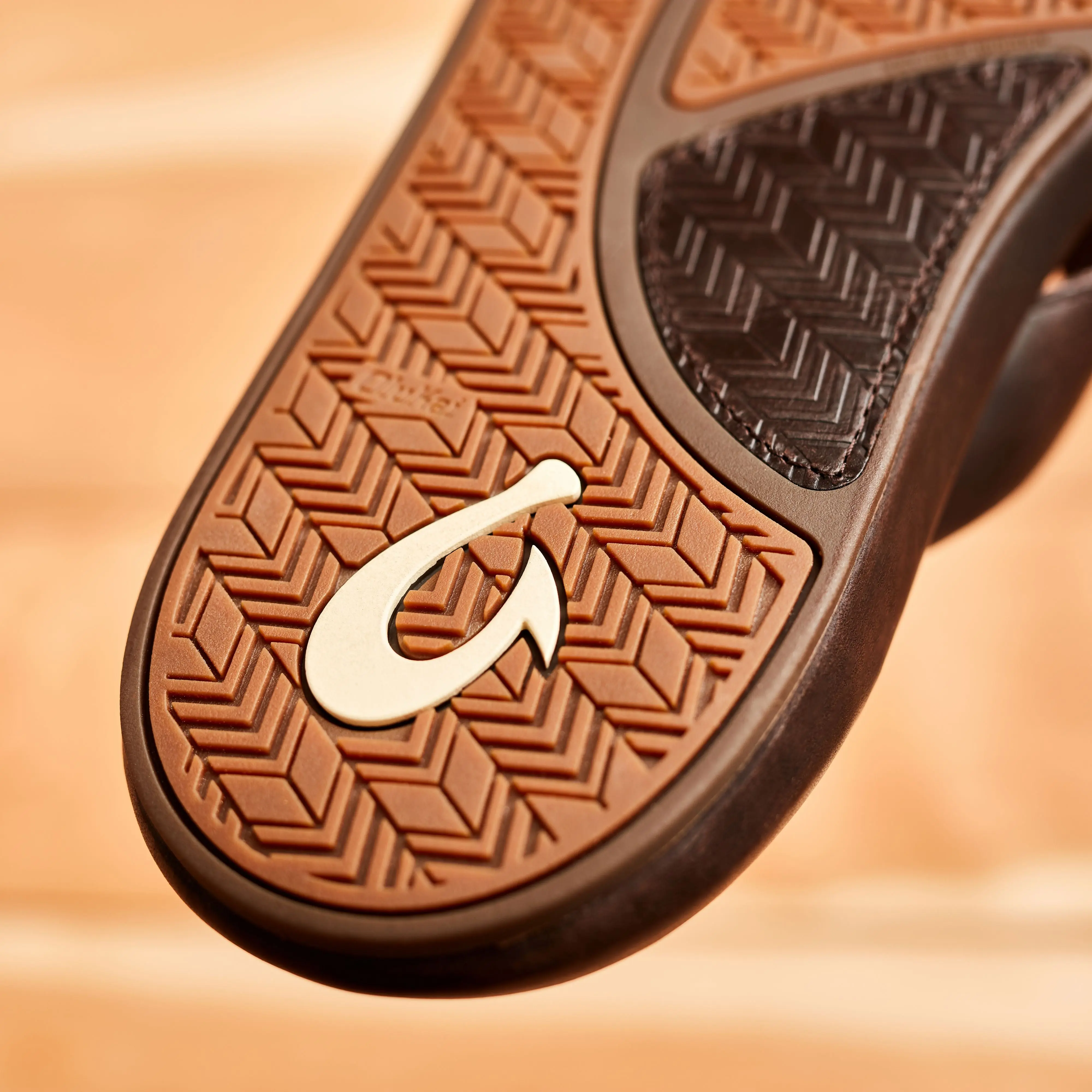 'Ilikai Men's Leather Beach Sandals - Dark Wood - Image 8