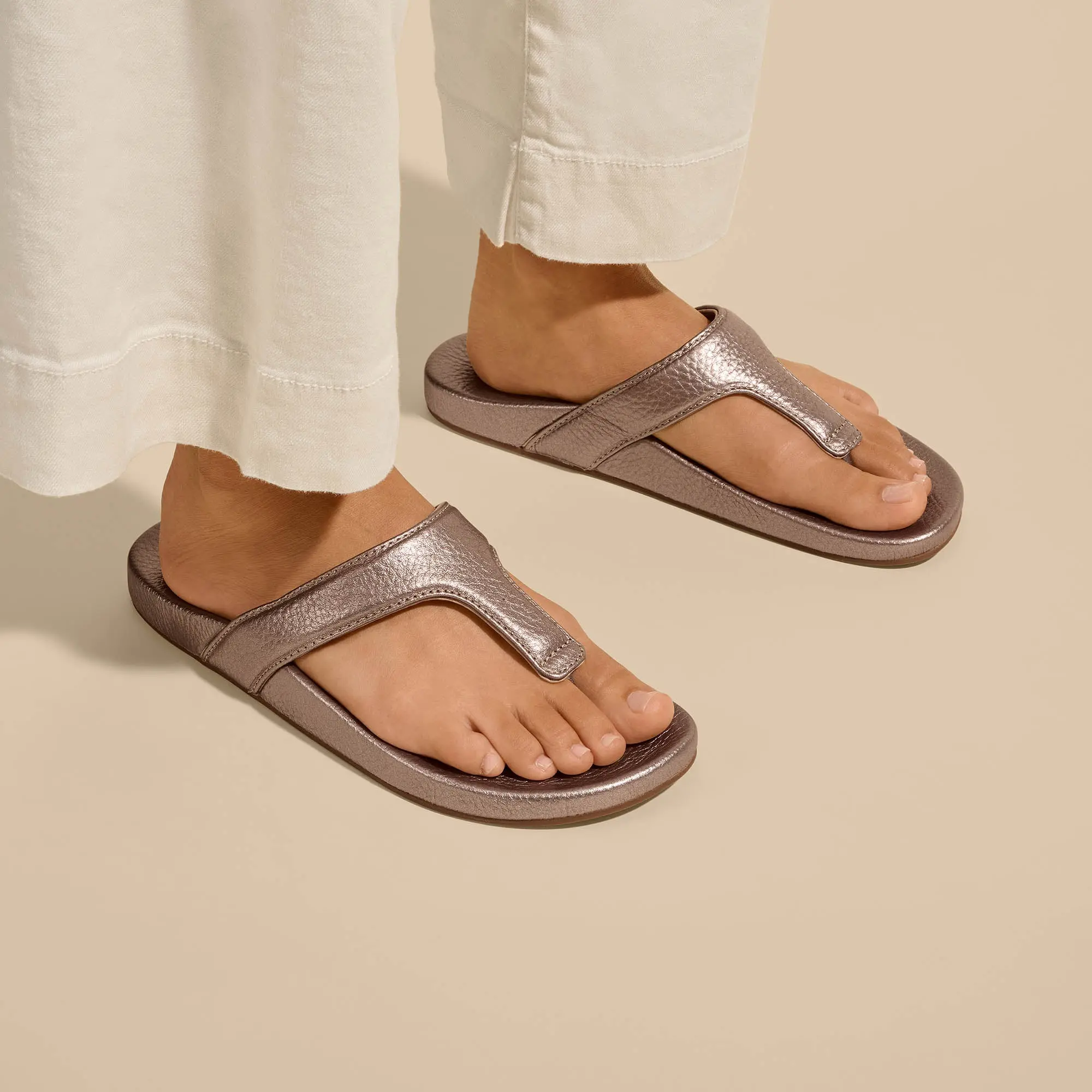 K pe'a Lipi Women's Leather Sandals - Bubbly - Image 2