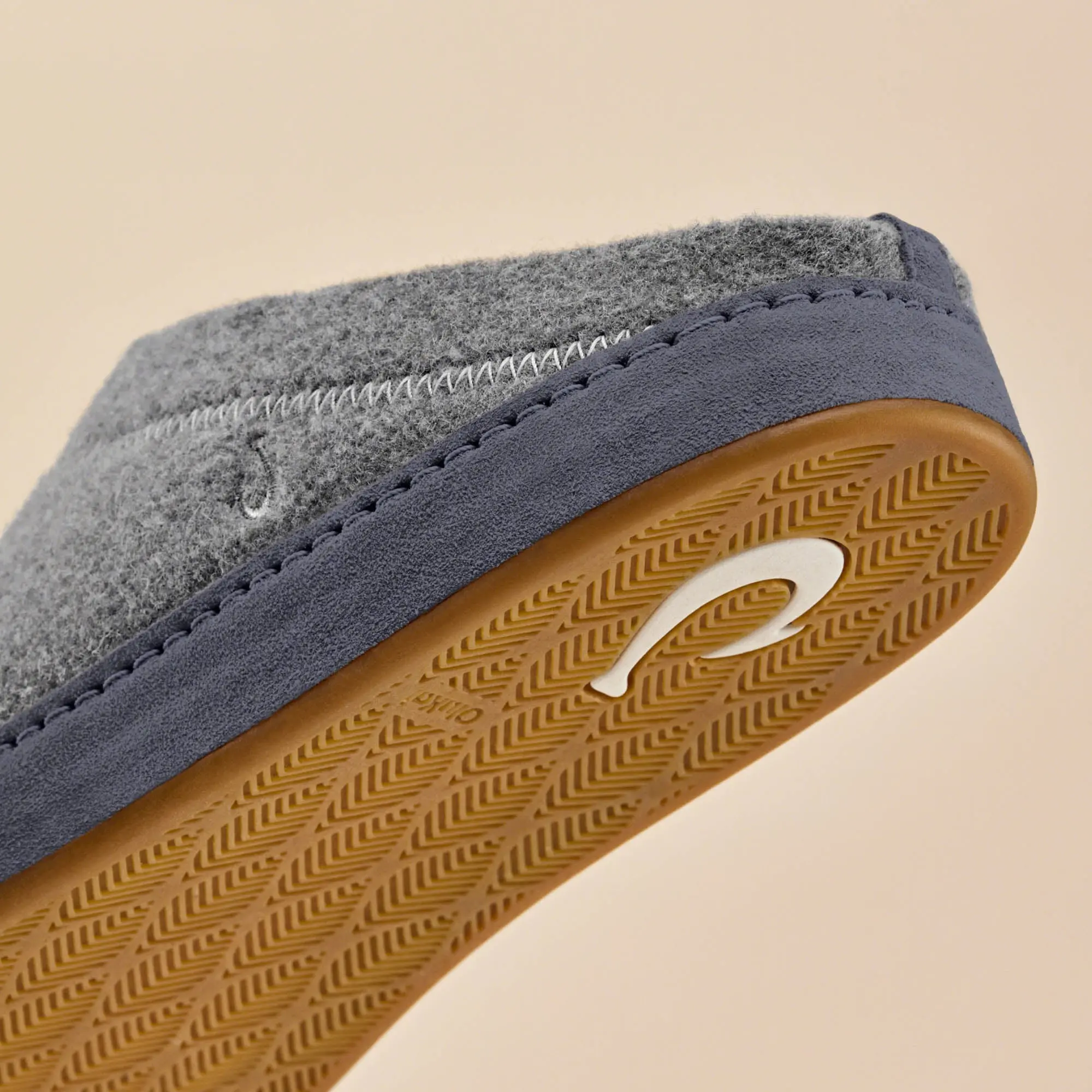 H mani Hulu Men's Wool Mule Slippers - Graphite / Trench Blue - Image 8