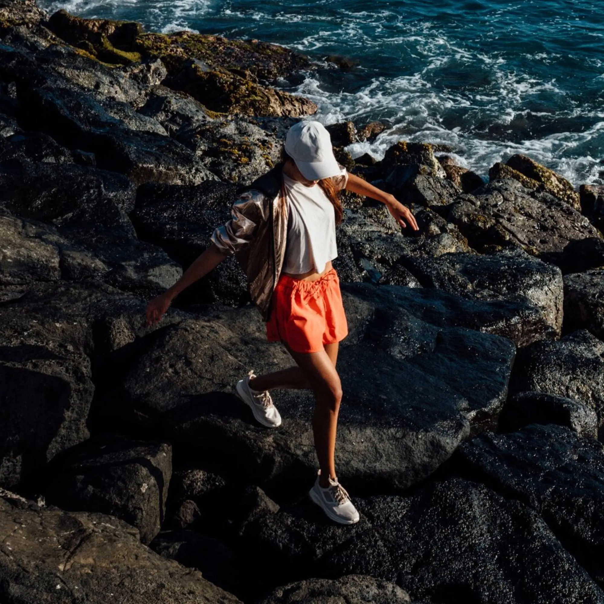 Makiki - White Sand / Tapa<br> C OluKai - Image 5