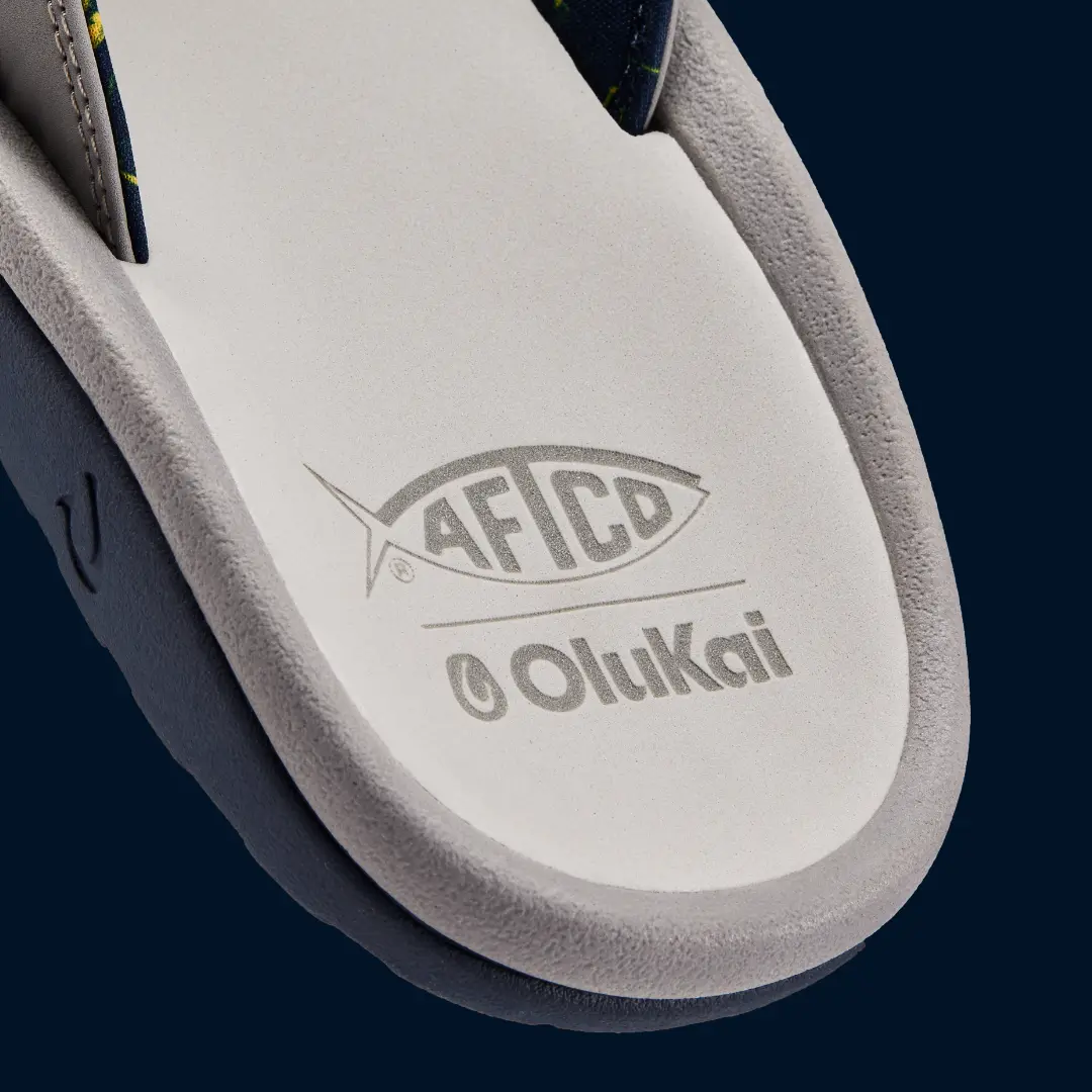 'Ohana - Cooler Grey<br> C OluKai - Image 6