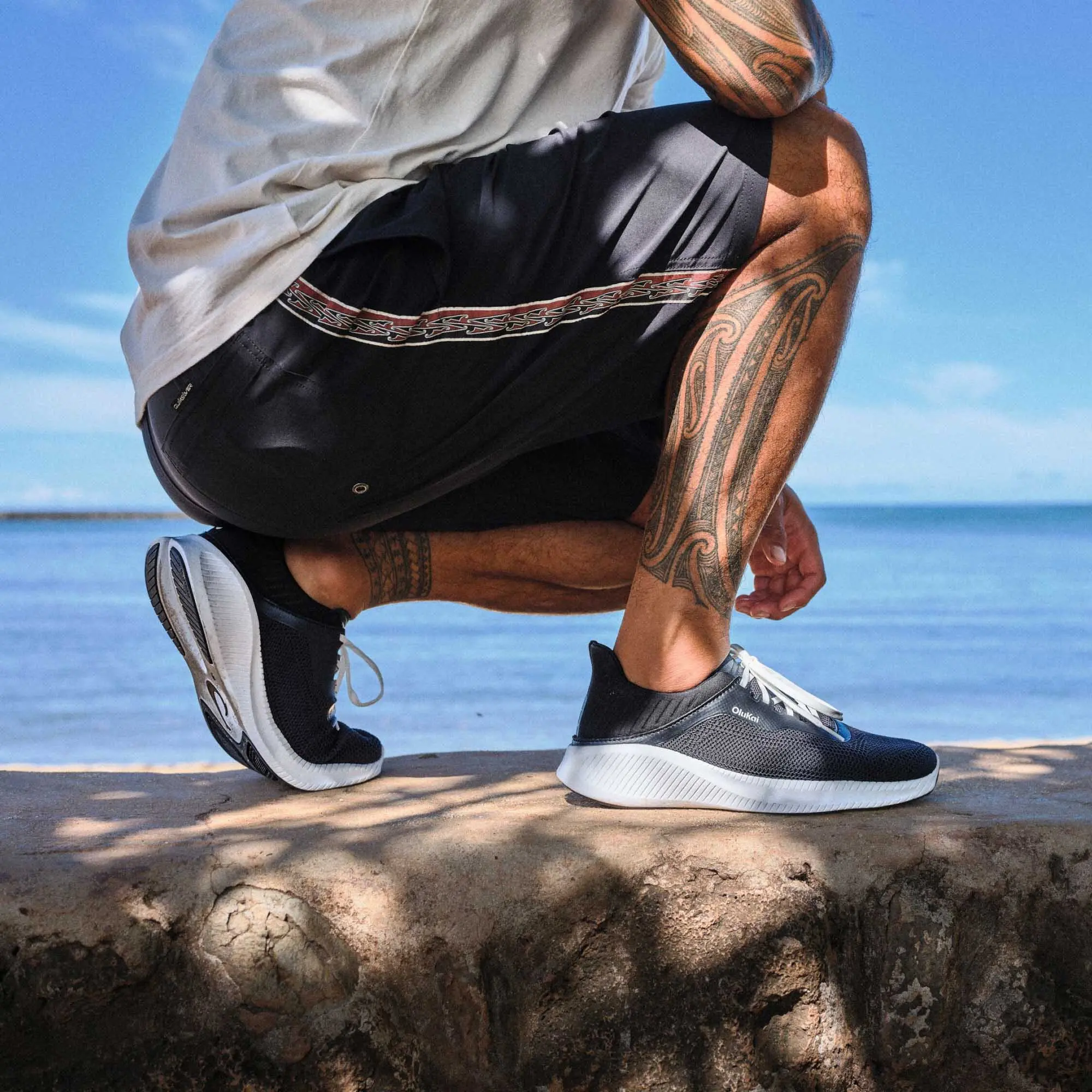 Island Hopper Men's Travel Shoes - Lava Rock - Image 2