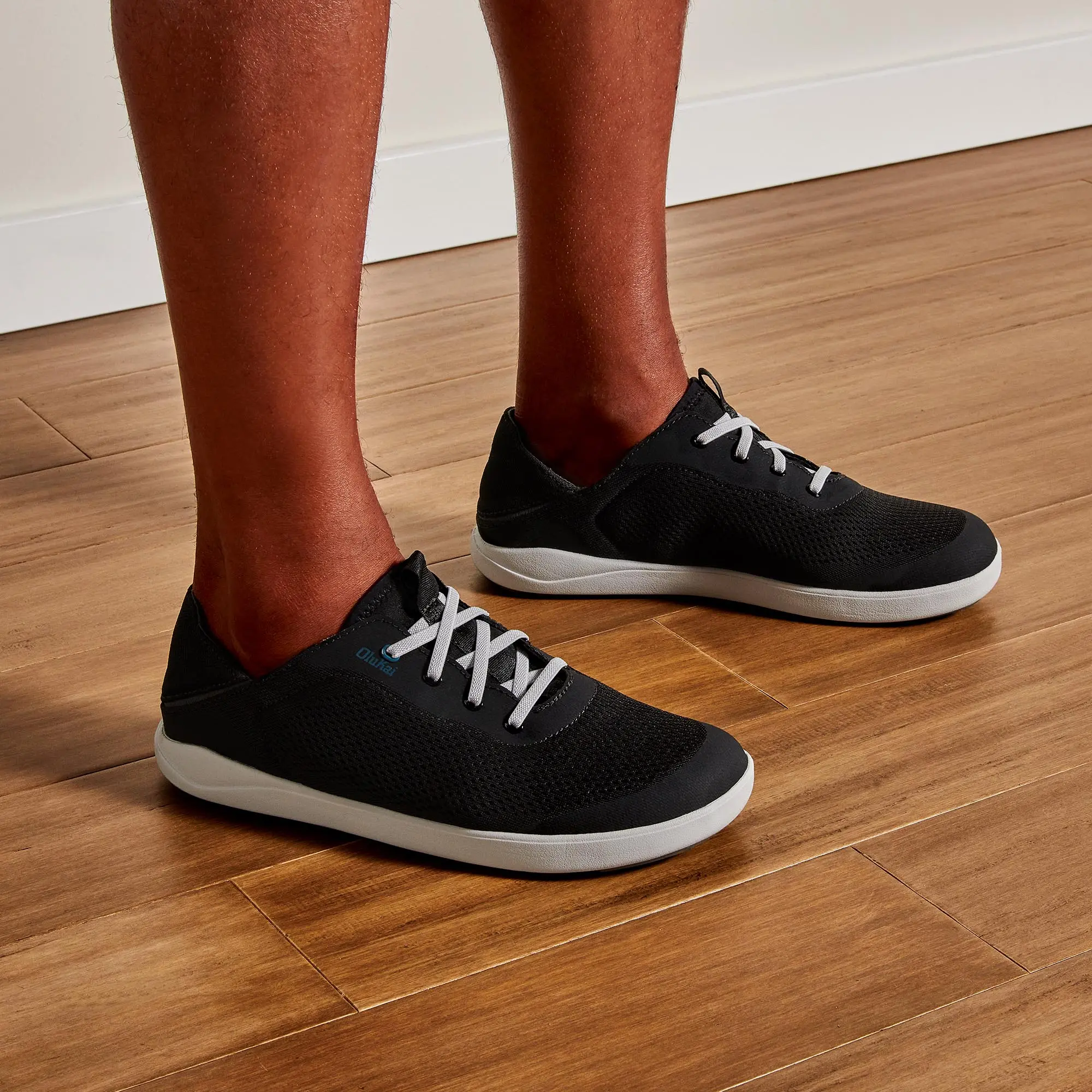 Moku Pae Men's Boat Shoes - Black / Blue Coral - Image 2