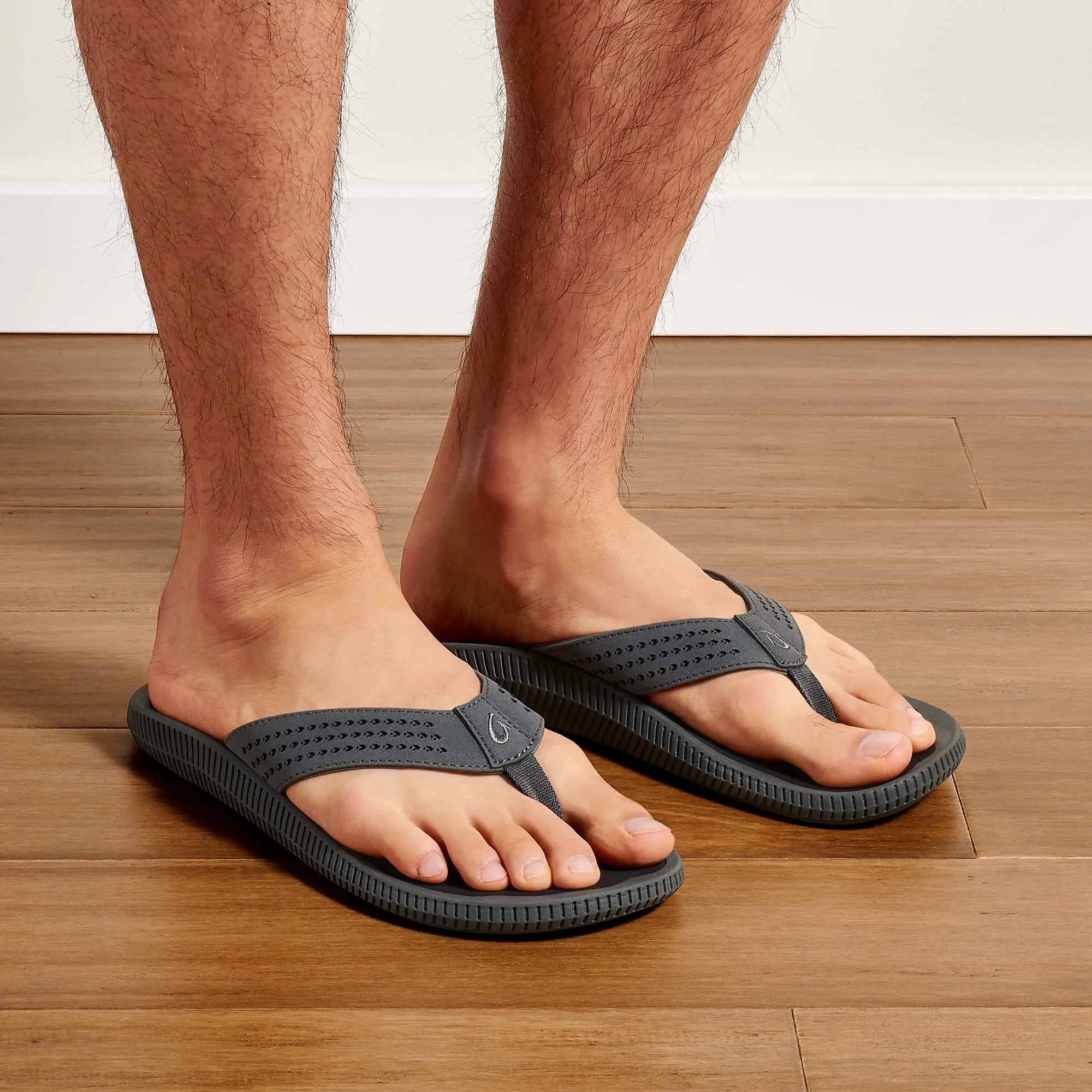 Ulele Men's Water-Ready Beach Sandals - Dark Shadow / Black - Image 2