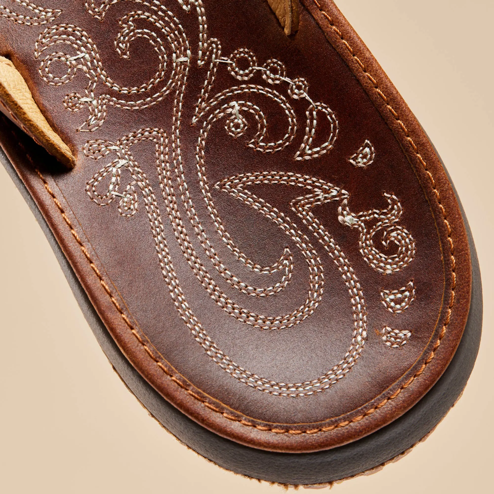 Paniolo Women's Leather Beach Flip Flops - Natural - Image 7