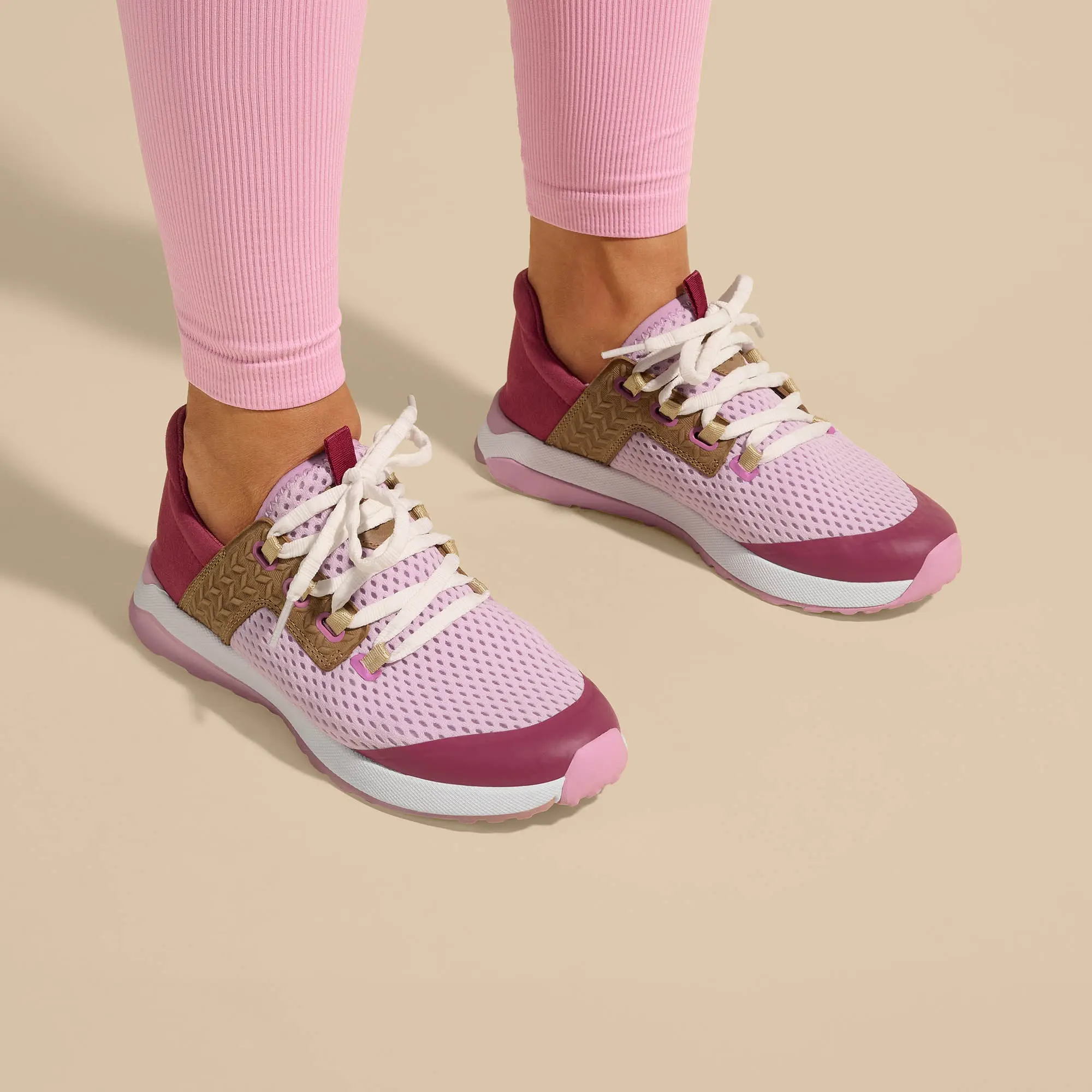 Wailuku Women's Athletic Shoes - Paradise Pink / Loganberry - Image 2