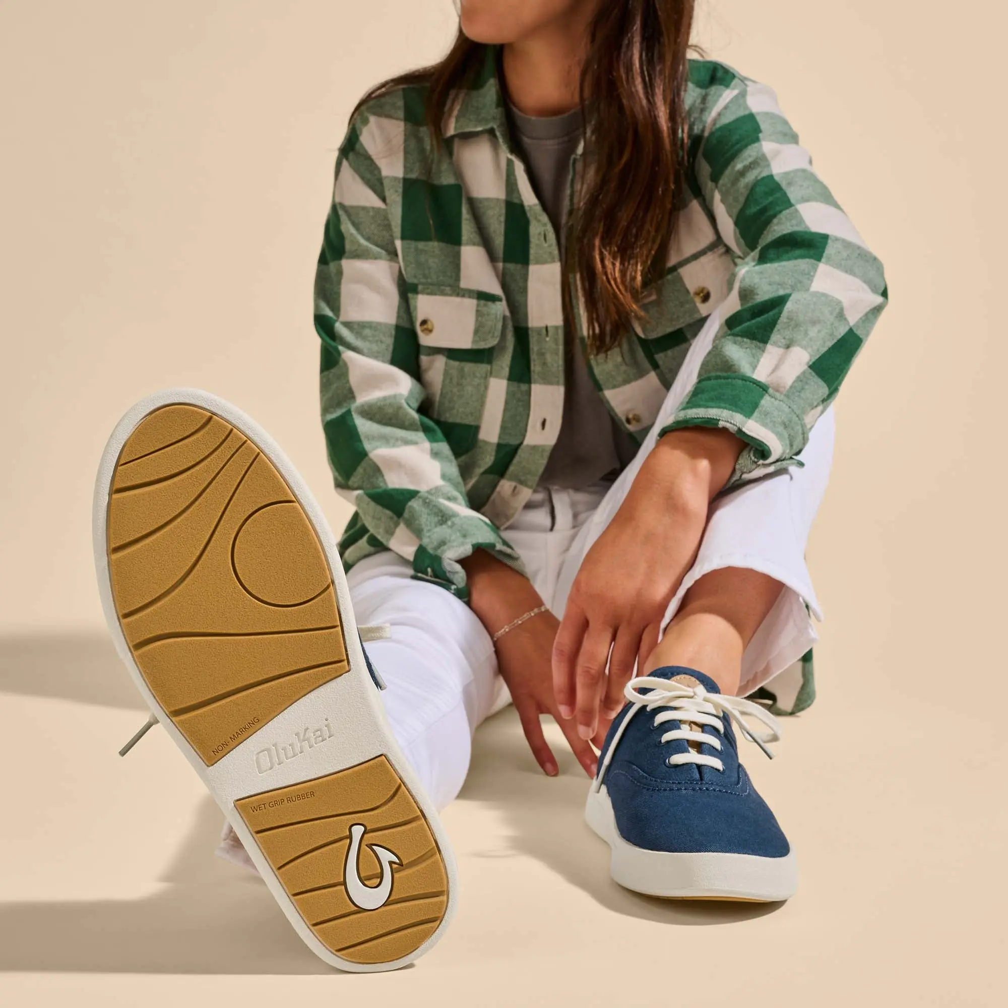 Kohu Women's Lightweight Canvas Sneakers - Navy - Image 5